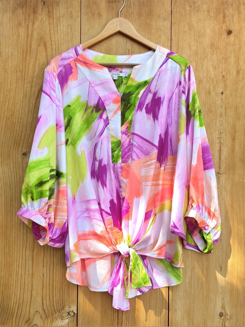 Chico’s Front Tie Blouse Sz 3.5, 18 US